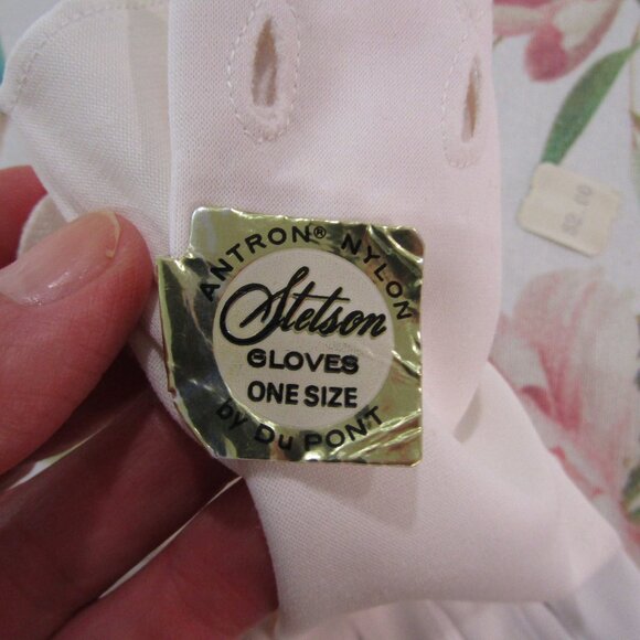 Vintage STETSON NOS NWT's New Dead StockWhite Scalloped Gloves-sz 7-#2877-03/23 - Picture 2 of 6